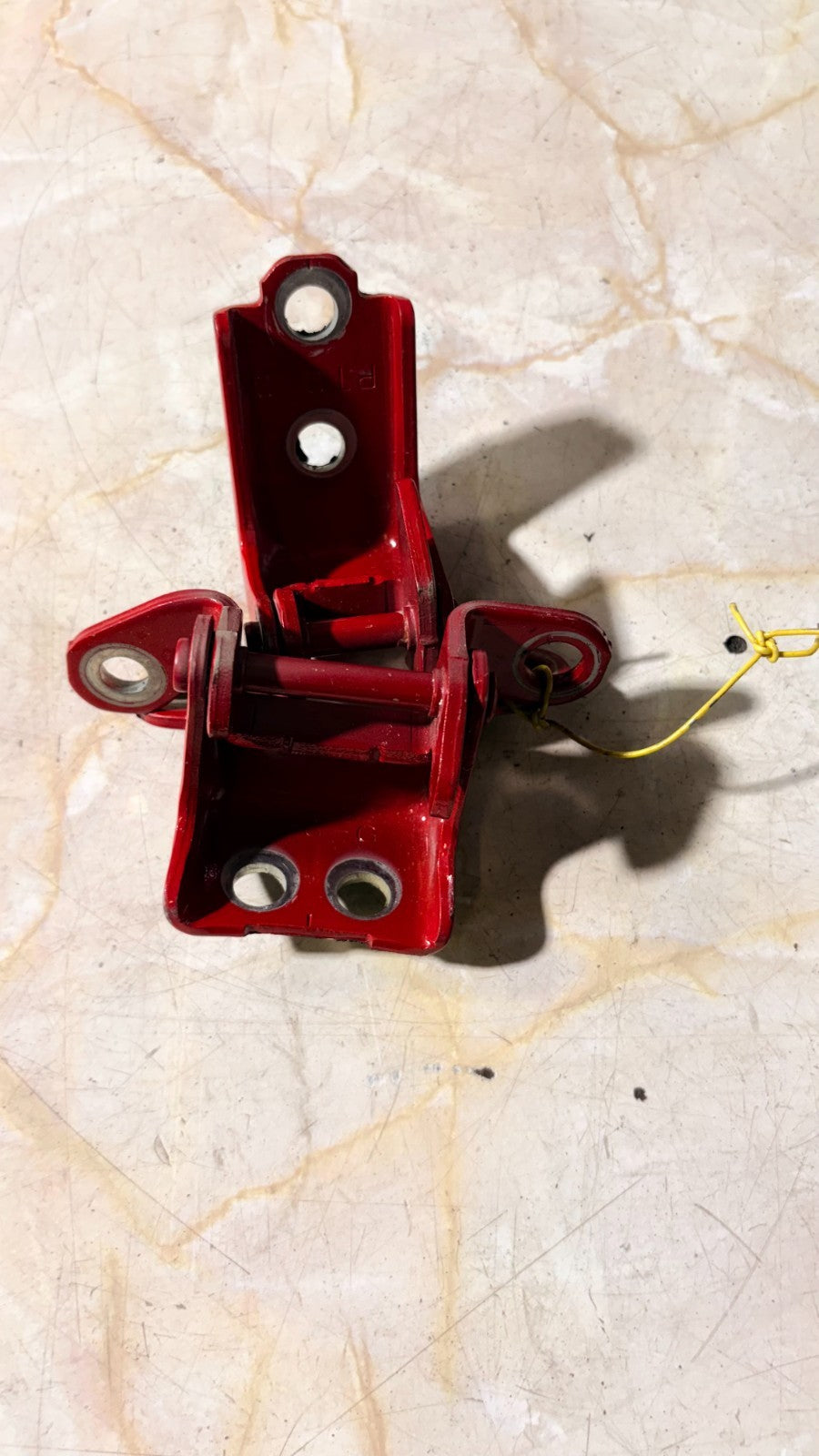 HONDA HR-V 2018 DOOR HINGE RED