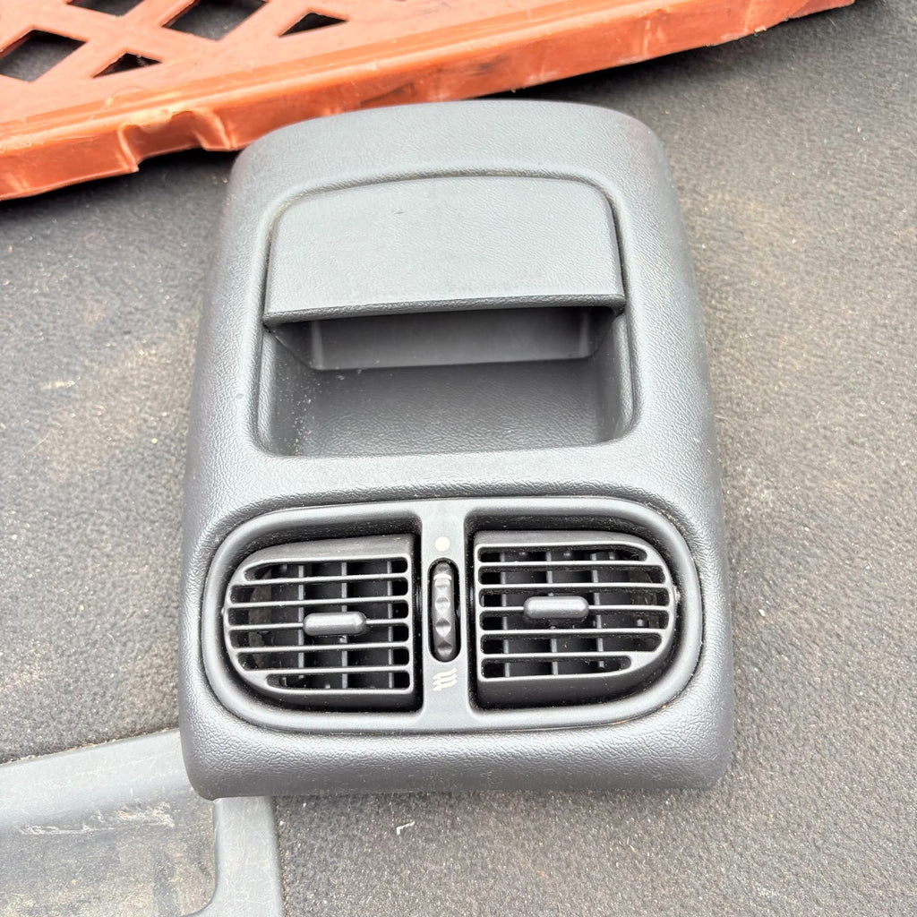 2007 Jaguar S Type Center Console Air Vent VB2560
