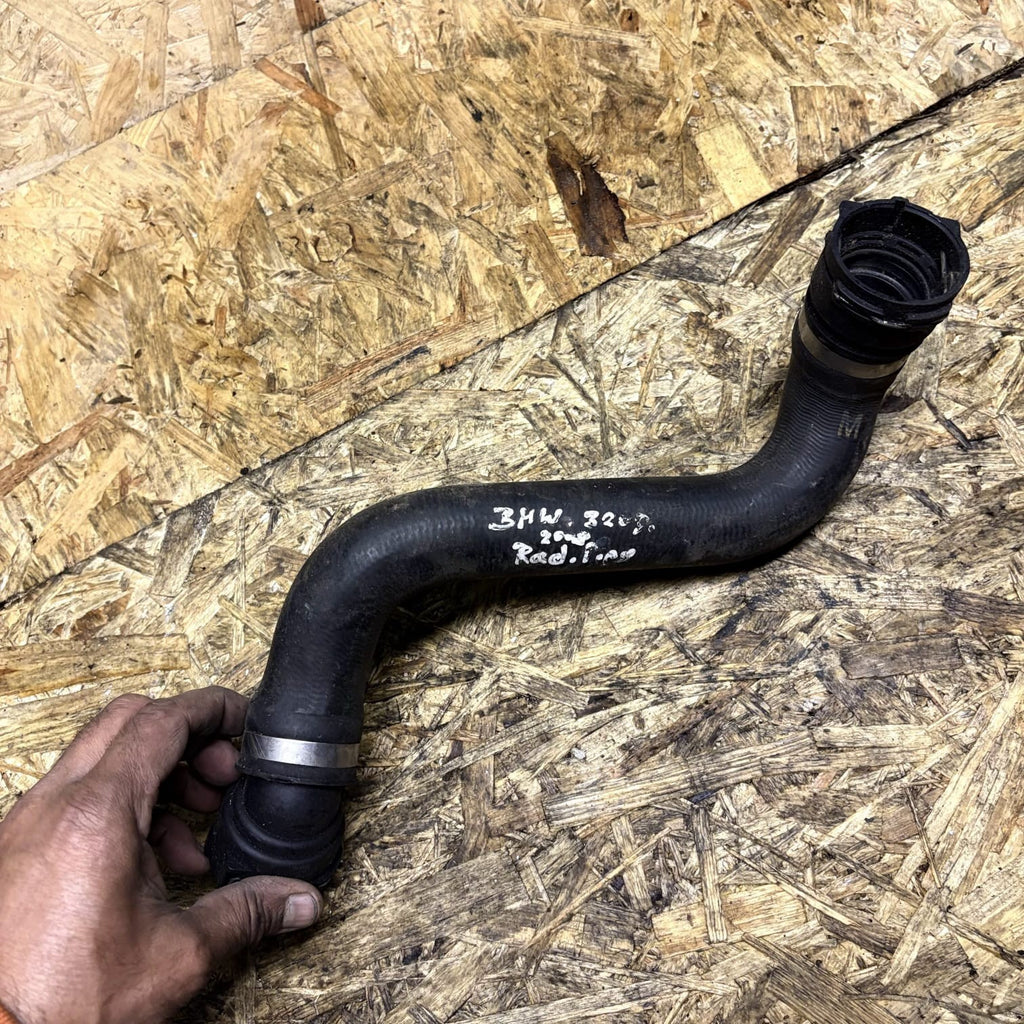 BMW F10 F11 520d N47 Front Engine Coolant Water Pipe Hose 8514244 2009-17