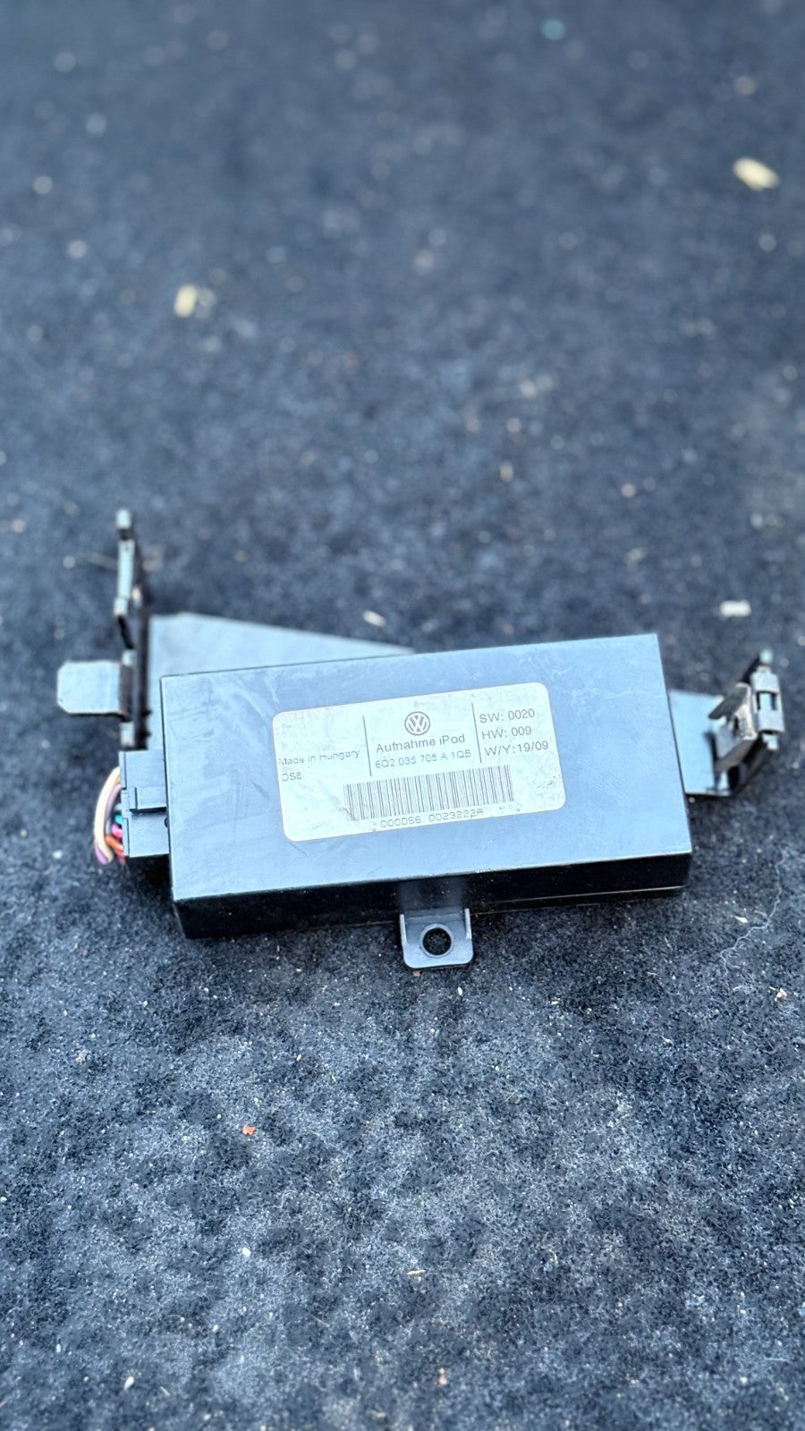 2009 VW POLO MATCH IPOD INTERFACE BOX 6Q2035705A