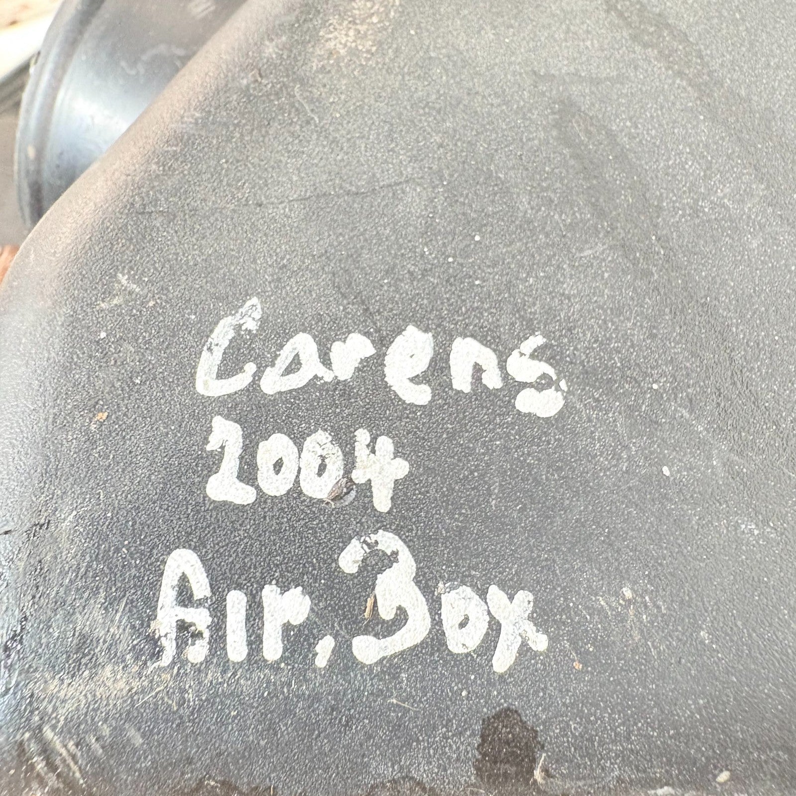 Kia Carens 2004 Air Filter Box OK2KB13320
