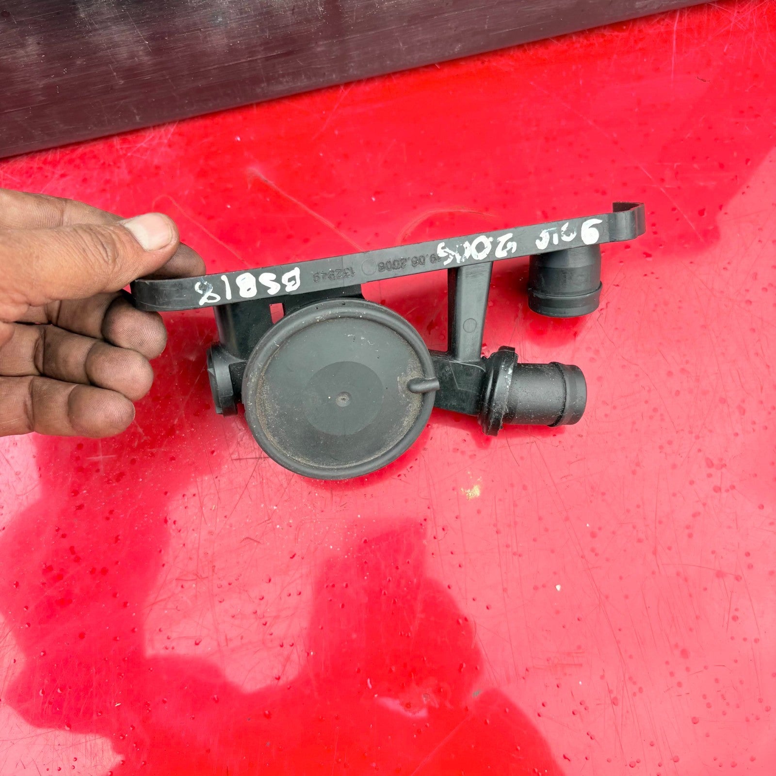 VOLKSWAGEN PRESSURE CONTROL VALVE 06F 129101F