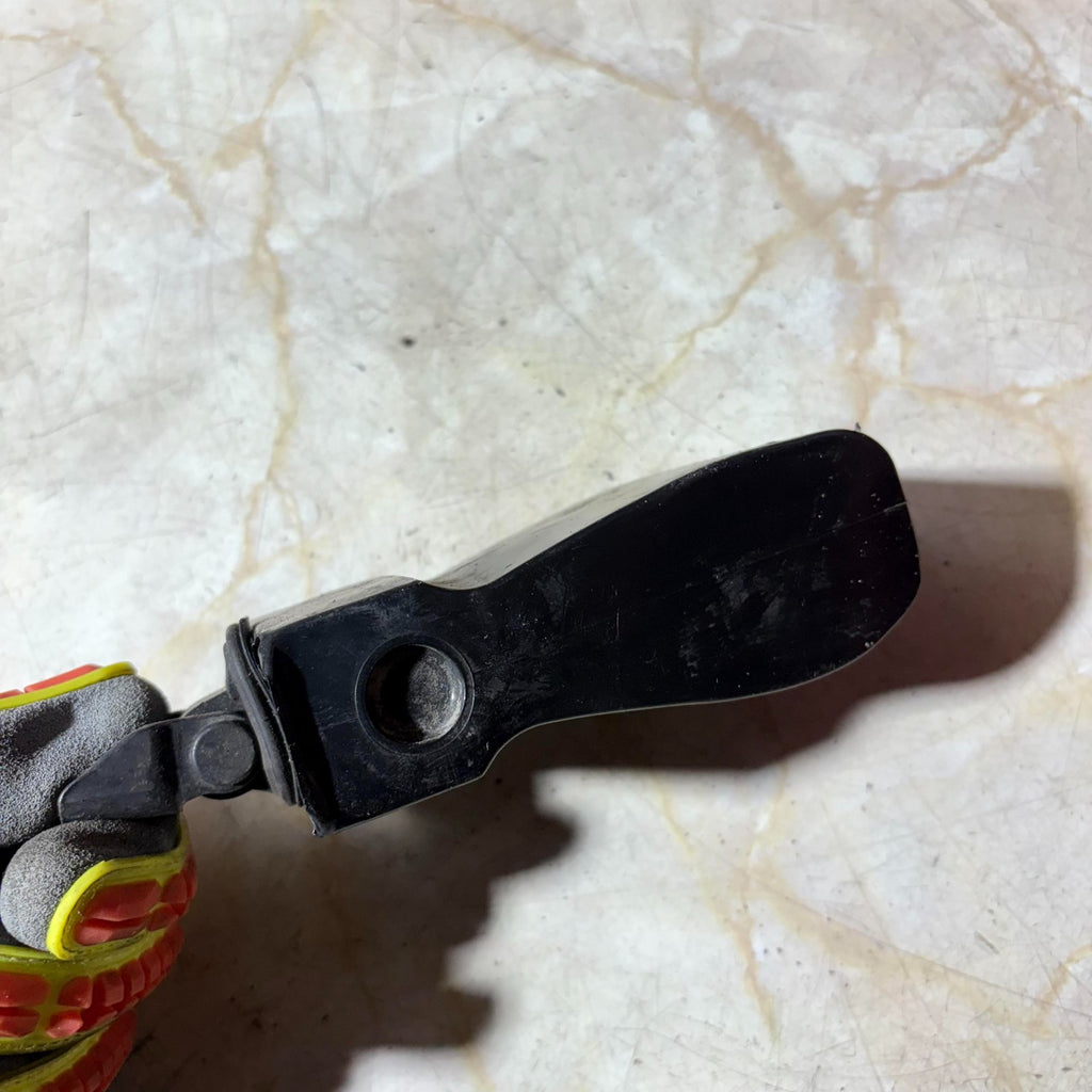 SKODA FABIA 2007-2014 PASSENGERS SIDE RERA LEFT DOOR CHECK STRAP