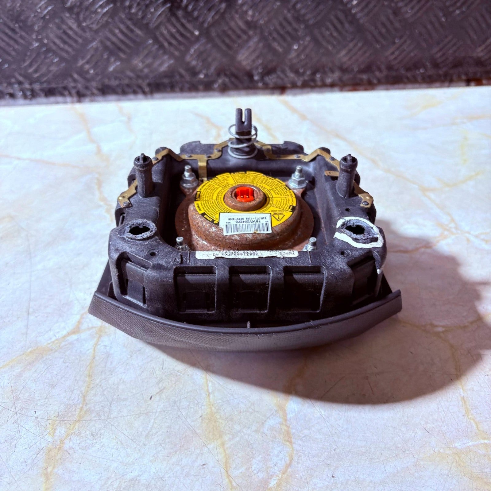 TOYOTA Yaris 2005-2011 Driver Steering Wheel Horn Pad SRS 45130-0D160-F