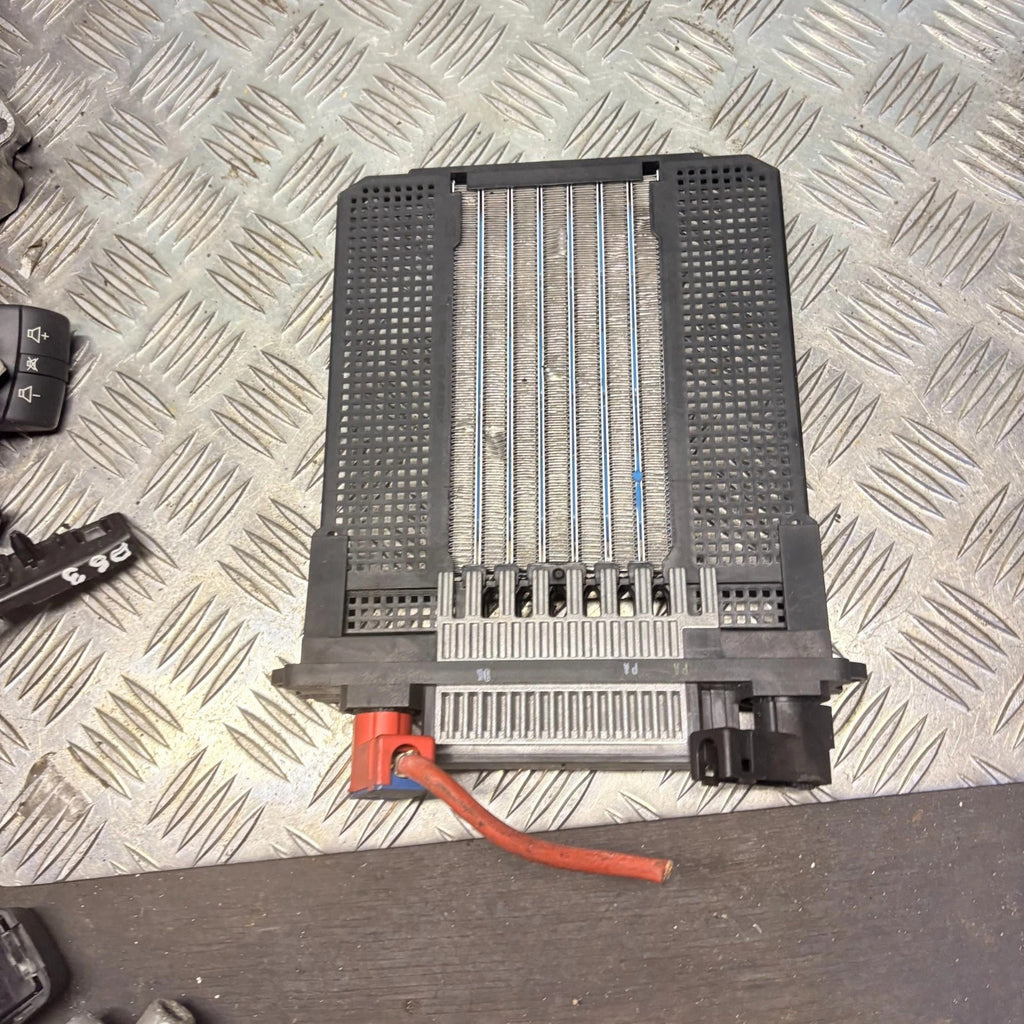 Z5890002 BG9N-18D612-AA PTC Heater RR Evoque 2011-2019 Discovery Sport 2015-2021