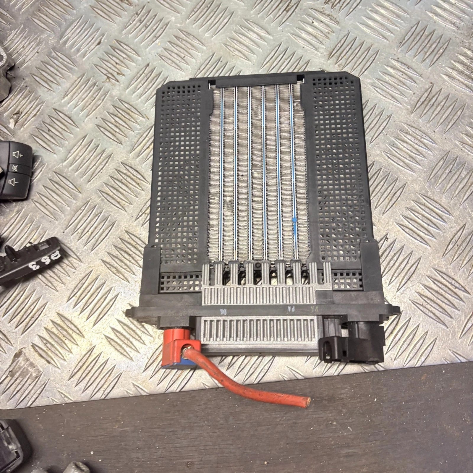 Z5890002 BG9N-18D612-AA PTC Heater RR Evoque 2011-2019 Discovery Sport 2015-2021