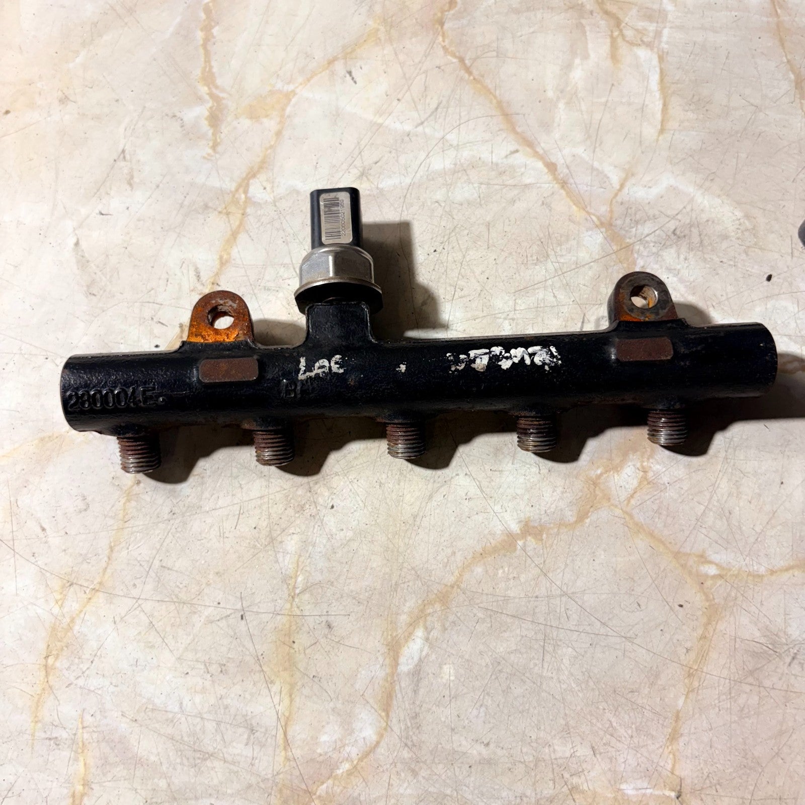 PEUGEOT 407 ENGINE FUEL RAIL 9656391180 2004-2011