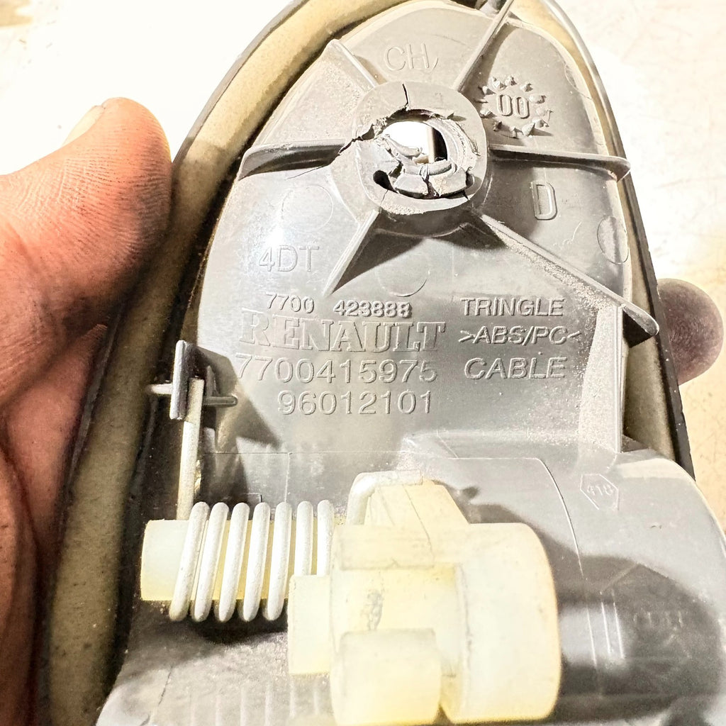 RENAULT SCENIC MK1 OSF INTERIOR DOOR HANDLE 7700415975 1999-2003