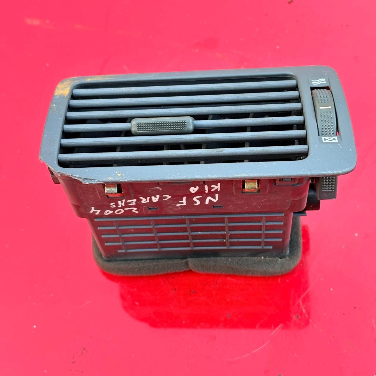 KIA CARENS MK1 DASHBOARD AIR VENTS NSF PASSENGER 1999-2005