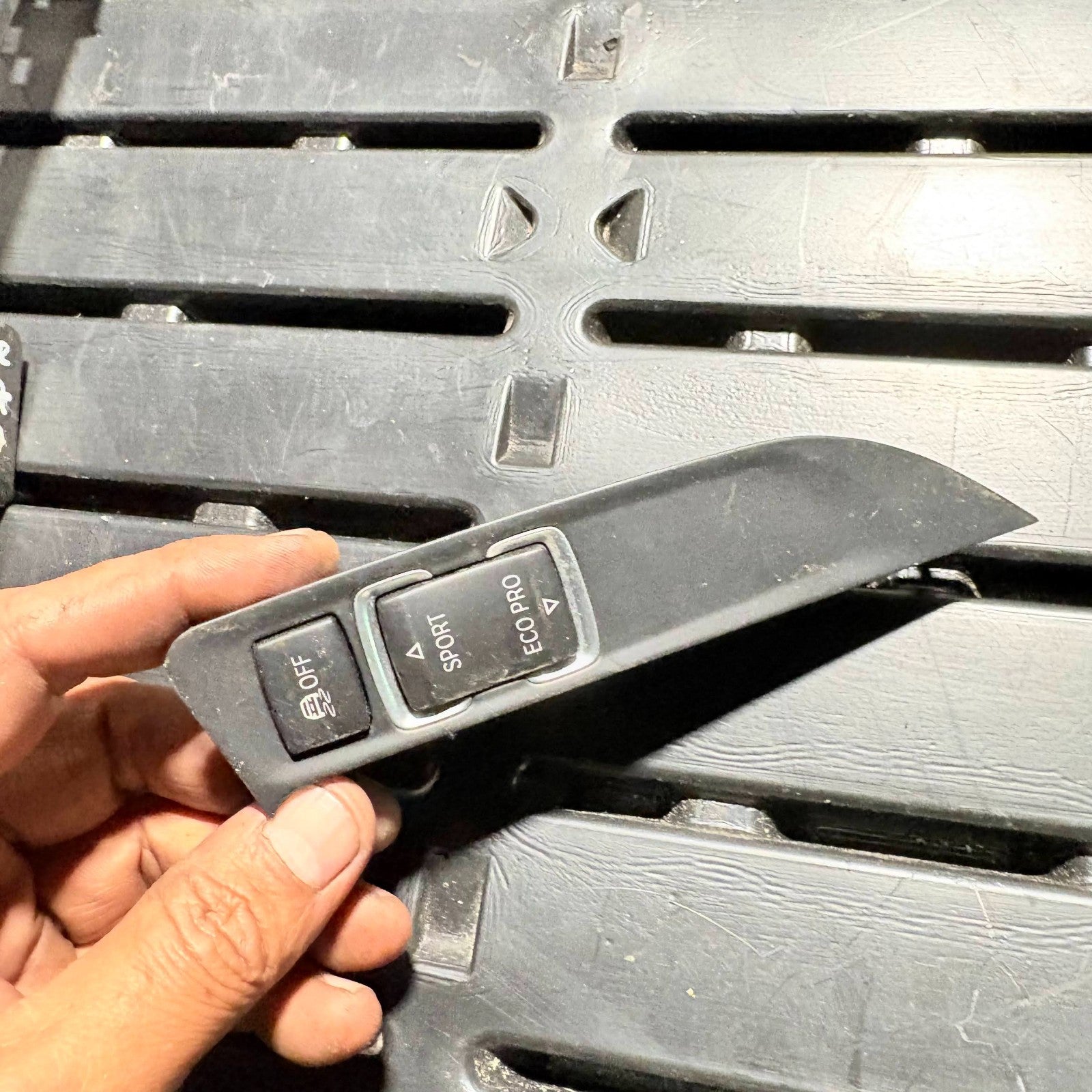 BMW 116i 2004-2011 E87 Traction Sports/ECO Pro Switch 9391704-01
