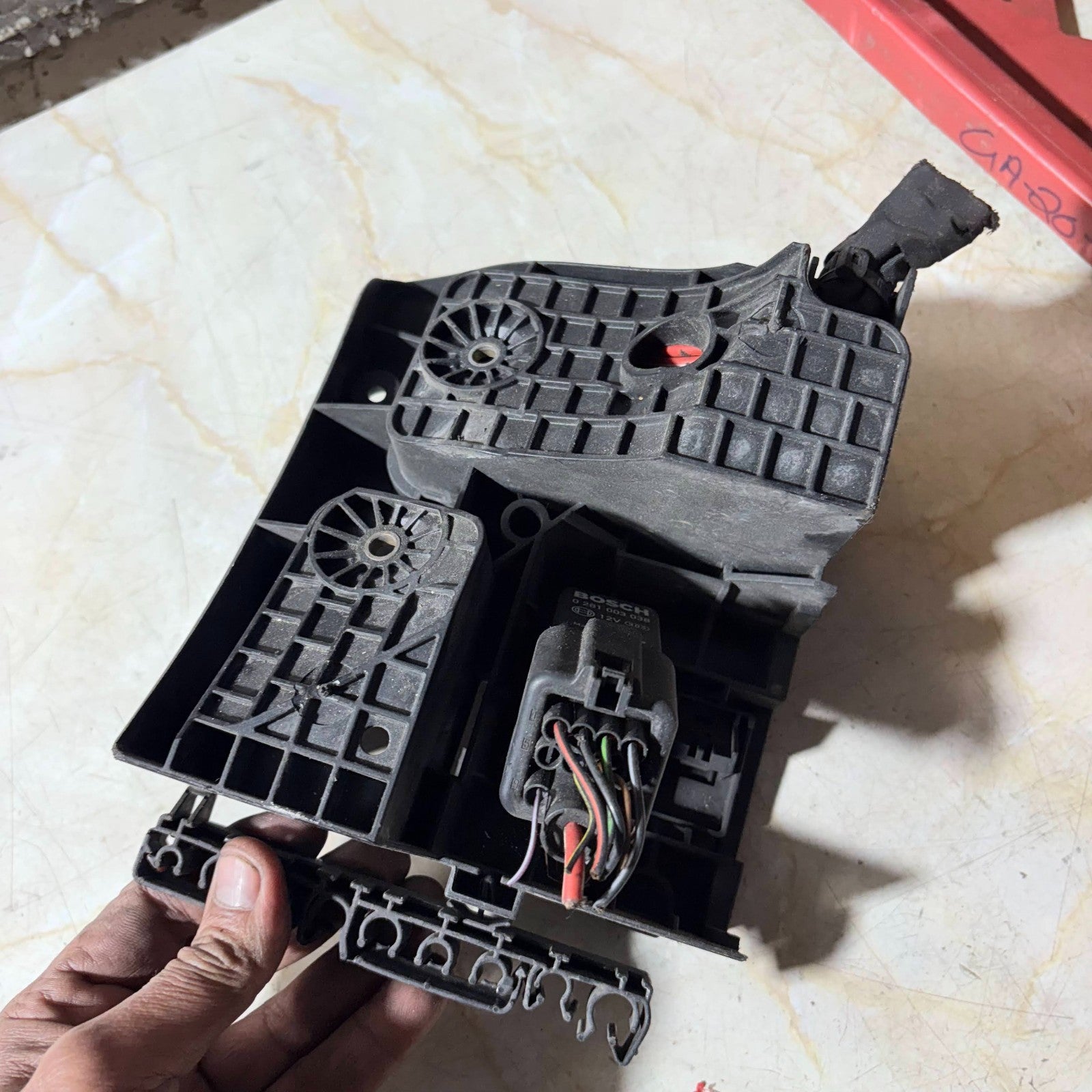 VW Golf Mk5 1K Engine Bay Fuse/Relay Box Base 1K0937507B 2003-2009