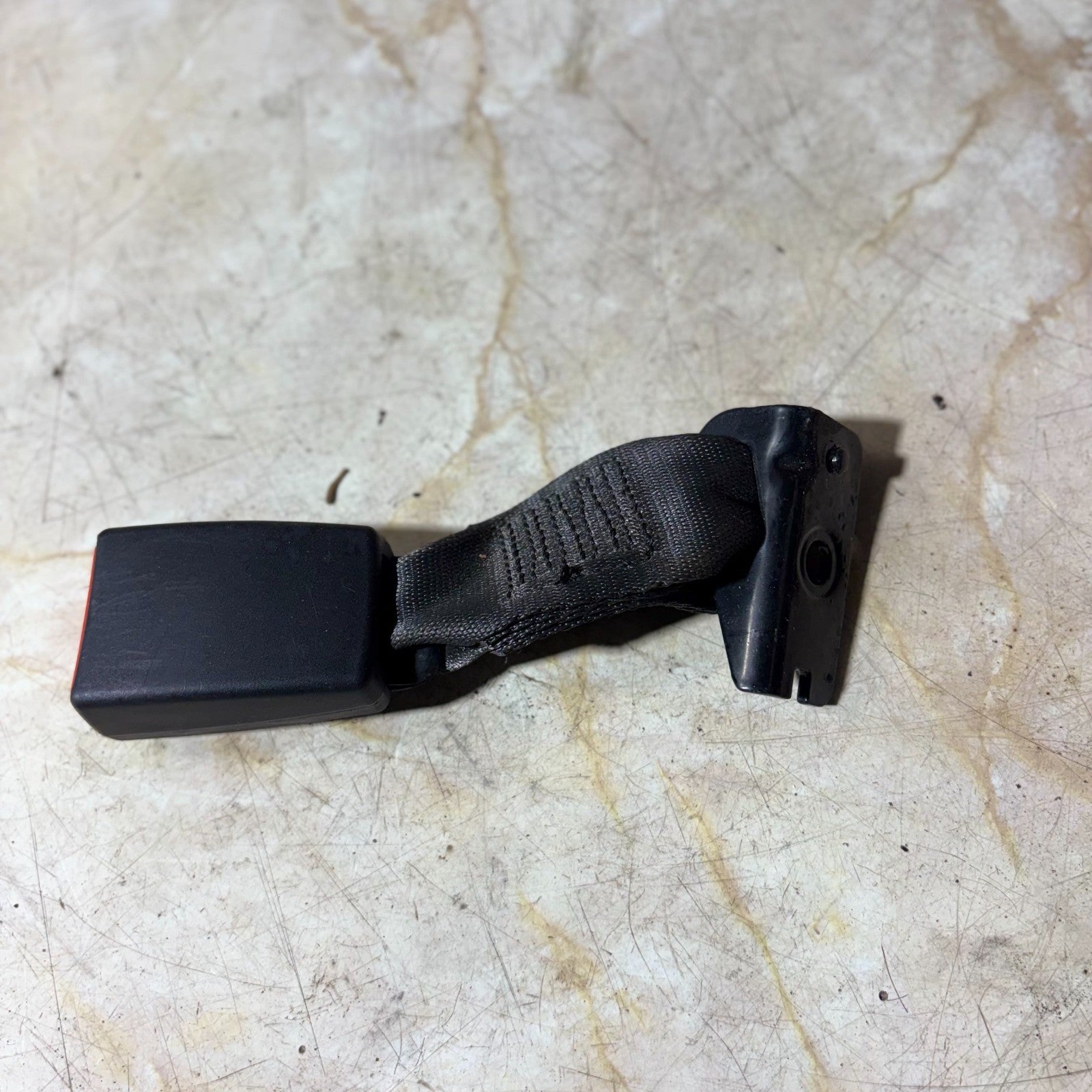 FIAT 500 (07-15) OSR SEAT BELT STALK BUCKLE-DRIVER RIGHT REAR 34045524
