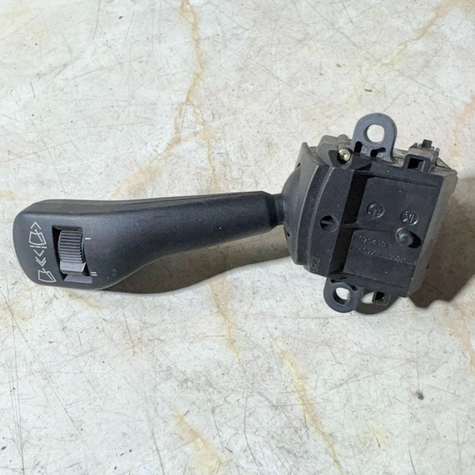 BMW 320D CONVERTIBLE WIPER STALK SWITCH 8 363 664 M
