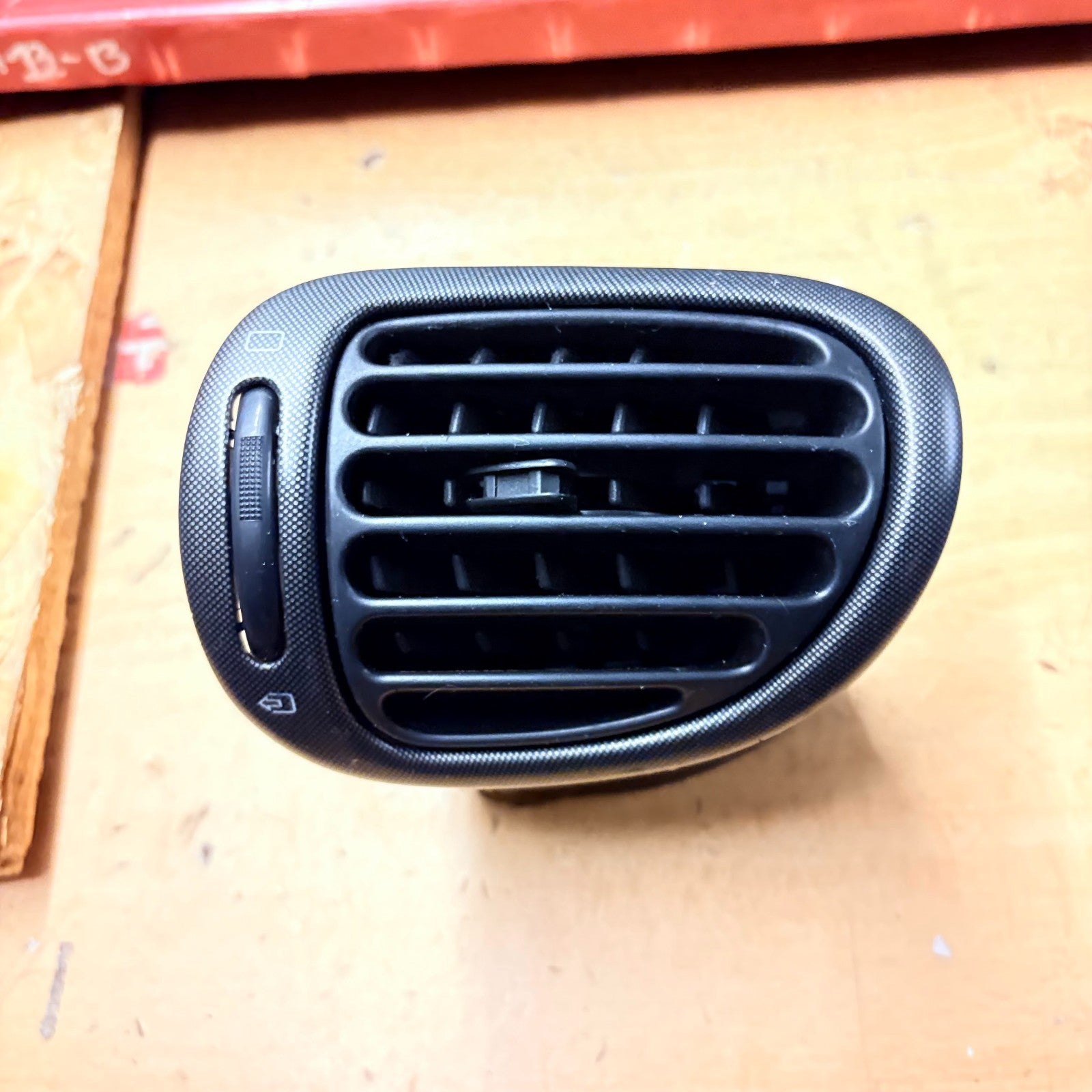 Peugeot 206 Gti 180 Dashboard Air Vent Front Right Driver Side 2003-2006