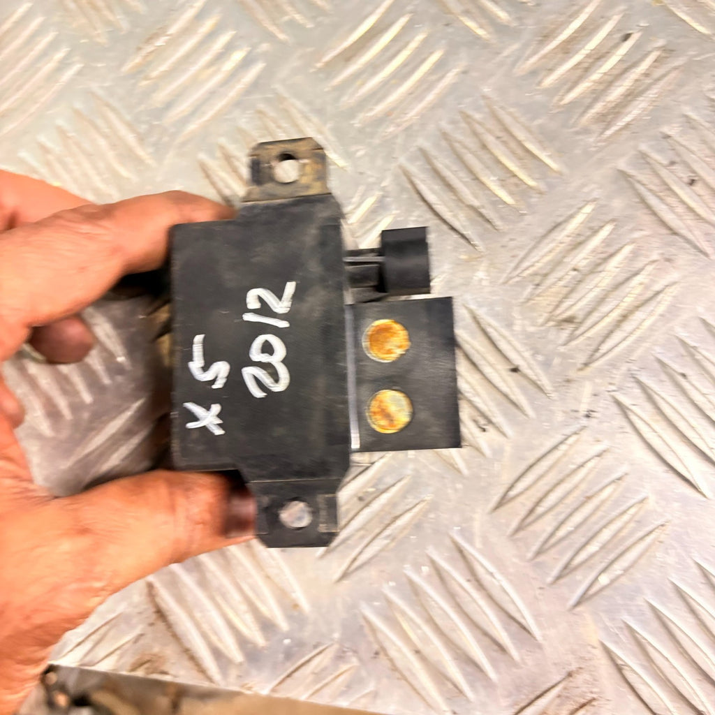 BMW X5 2012 Start Relay Starter Relay 7661503 Starter Engine