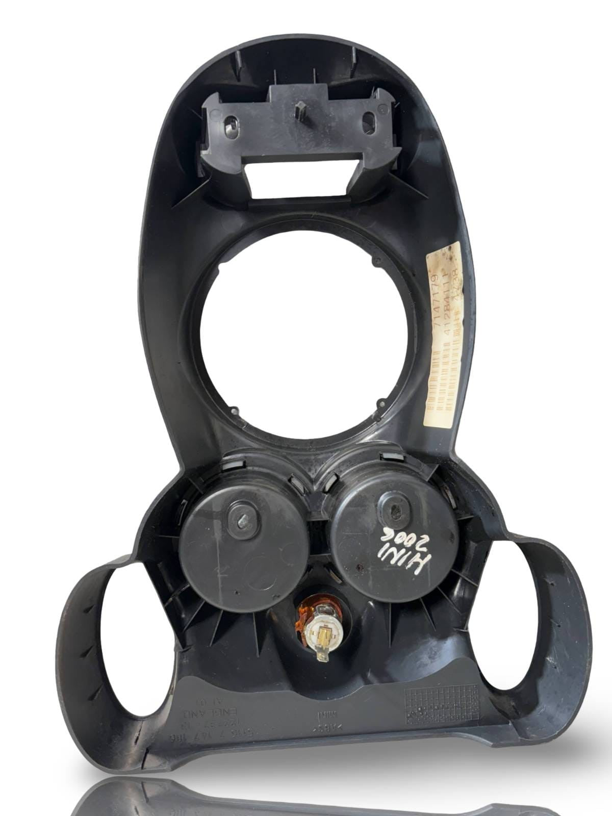 BMW Mini 2006 CENTRE CONSOLE CUP HOLDER GEARSTICK SURROUND TRIM