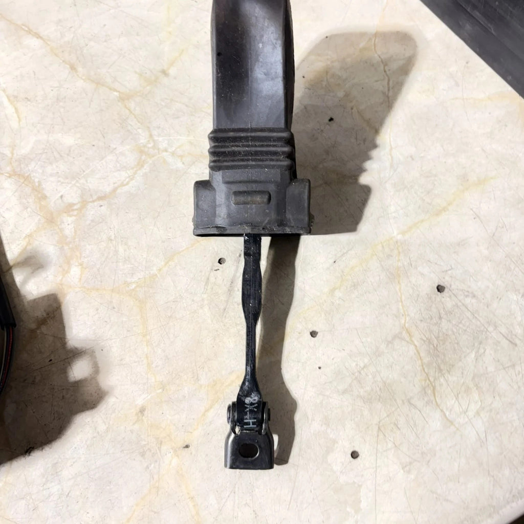 Audi A1 8X 2010-2018 Rear Right Door Check Strap Hinge 8T0837267A