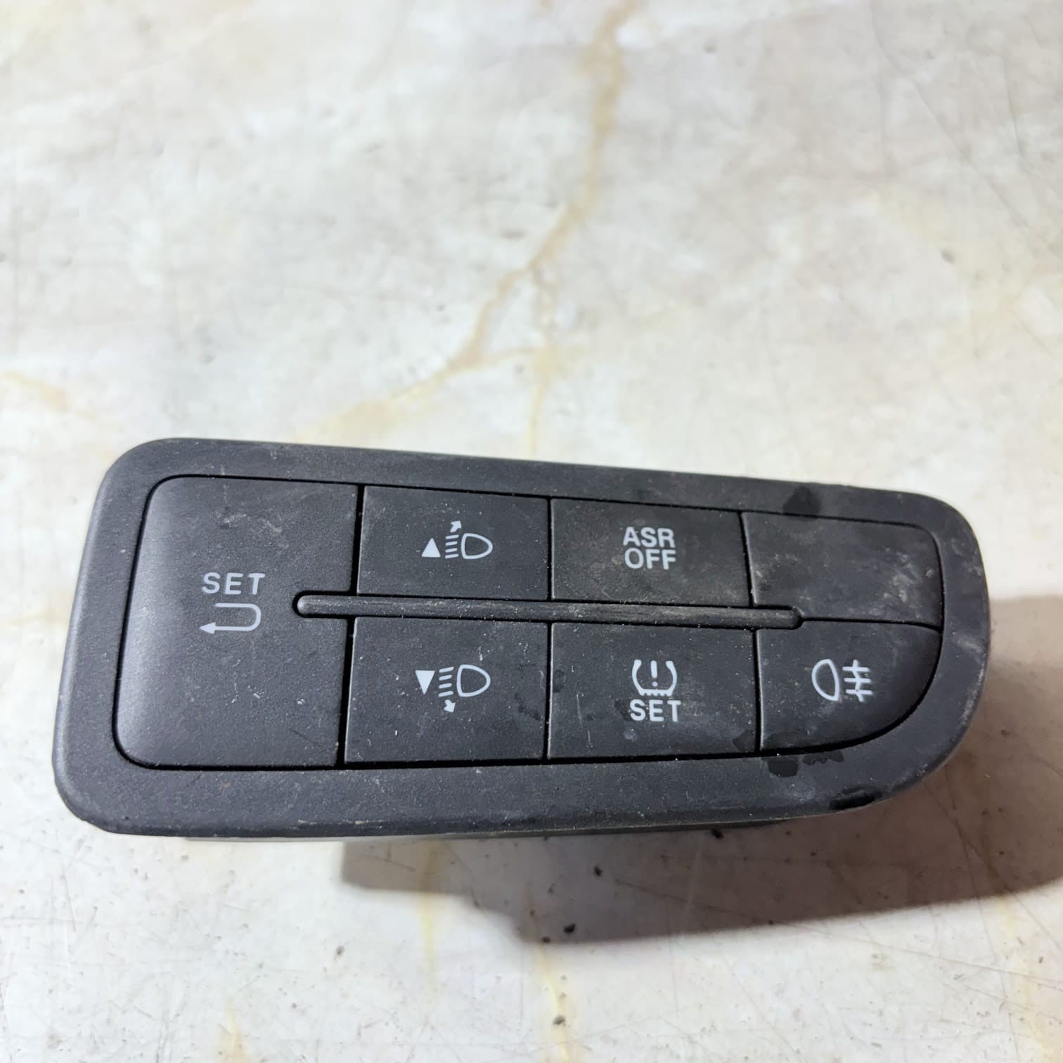 2015 Alfa Romeo Mito MK1 3 Droos Fog Light Control Switch Fait B569