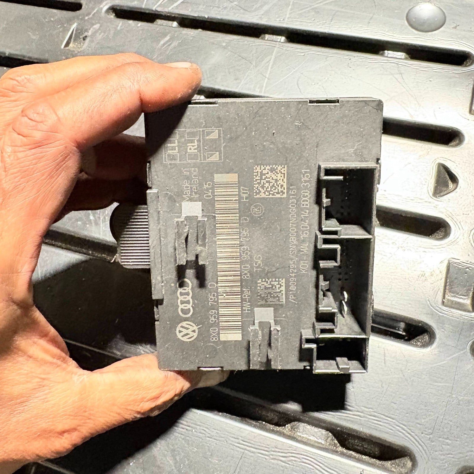 AUDI A1 2010-2018 N/S Rear Left Passenger Side Door Control Module 8X0959795D