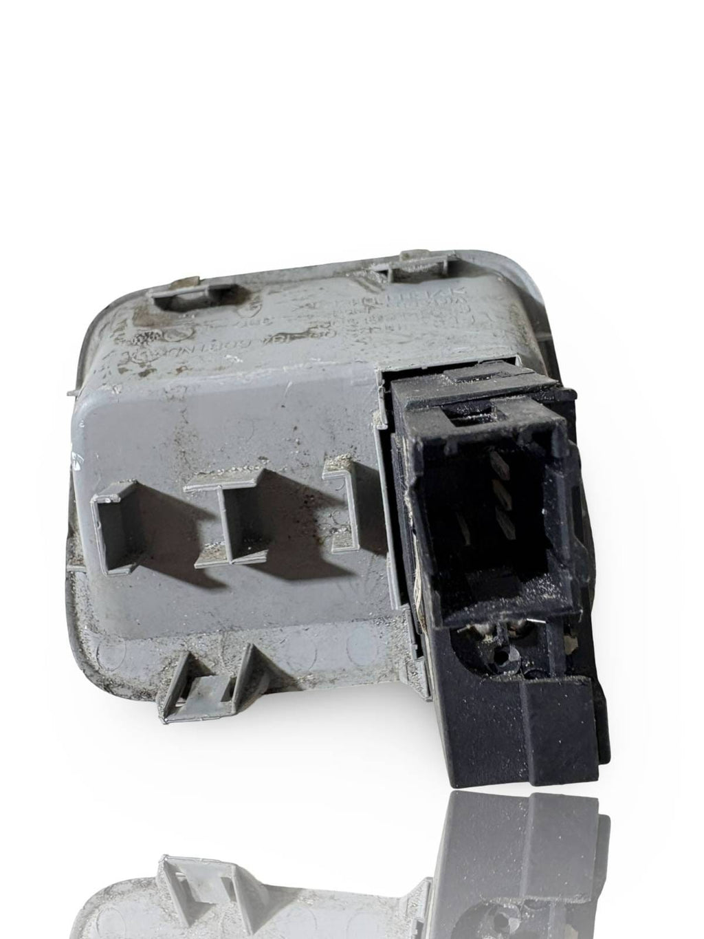Renault Trafic-Headlight Adjustment Switch Trim 8200184608 (00)