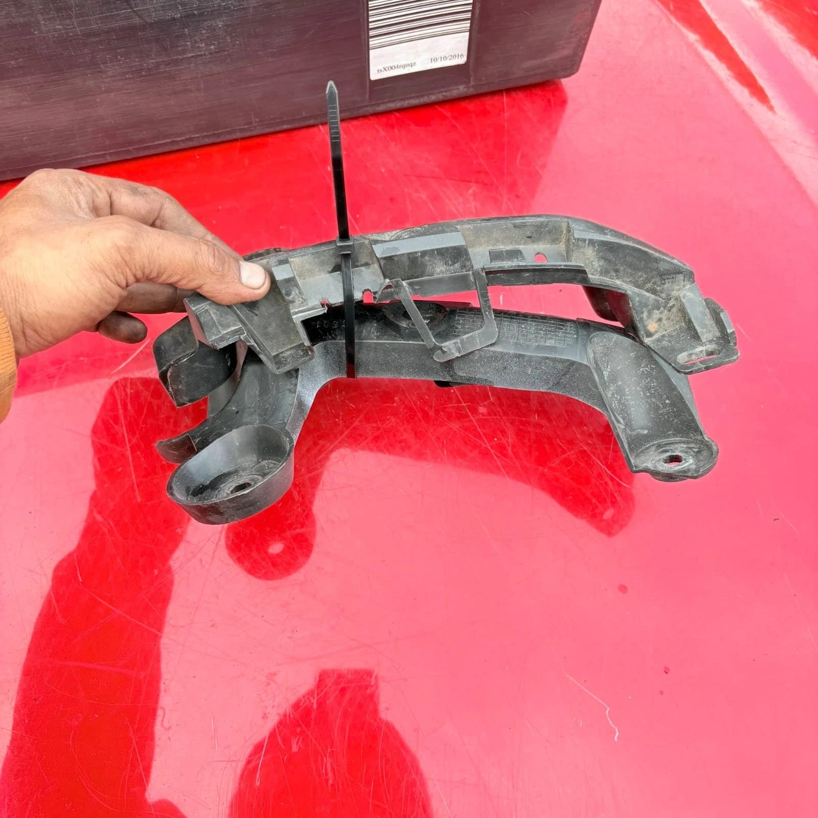 CITROEN DS3 O/S/R REAR Front BUMPER BRACKET 09683742980 2PC