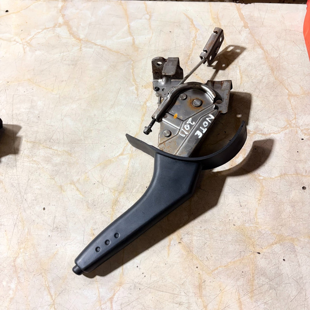 Nissan Note E11 2006-2013 Handbrake Lever Release Handle Parking Brake