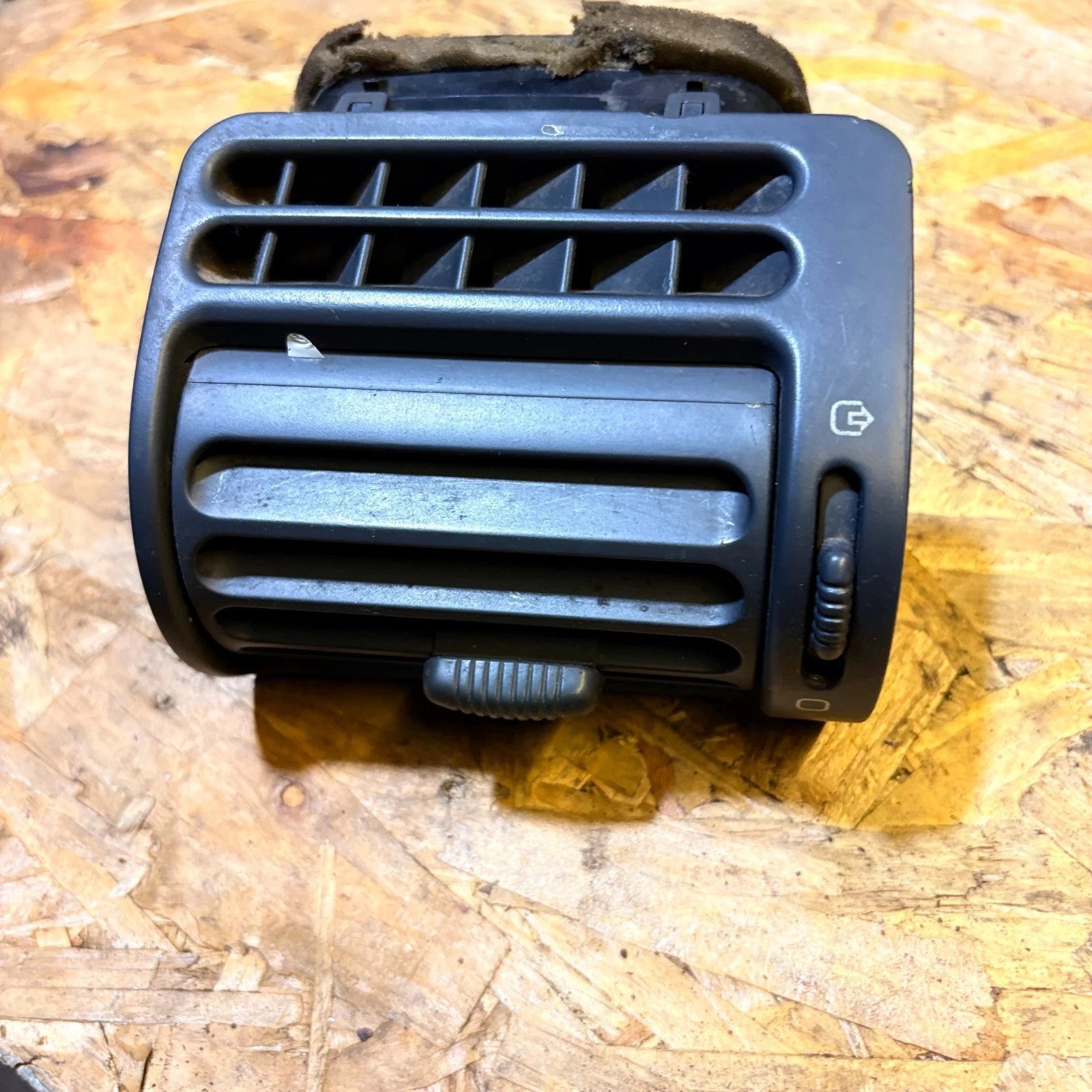 FIAT SCUDO 1995-2007 FRONT DRIVERS SIDE DASHBOARD AIR VENT