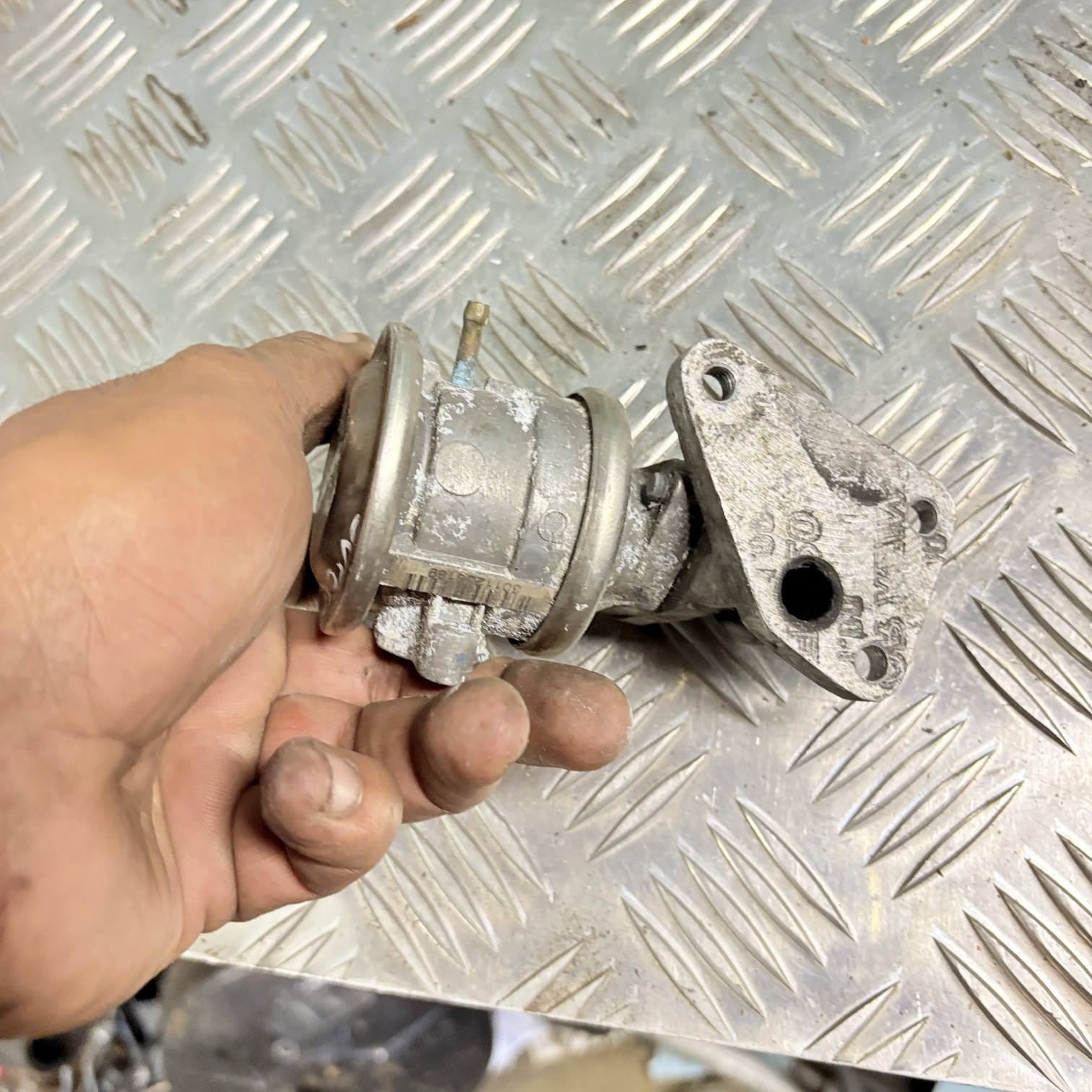 Audi A6 S6 C5 4B 2.4 Petrol 125 kW BDV 2000 EGR Valve 078131101N NSF