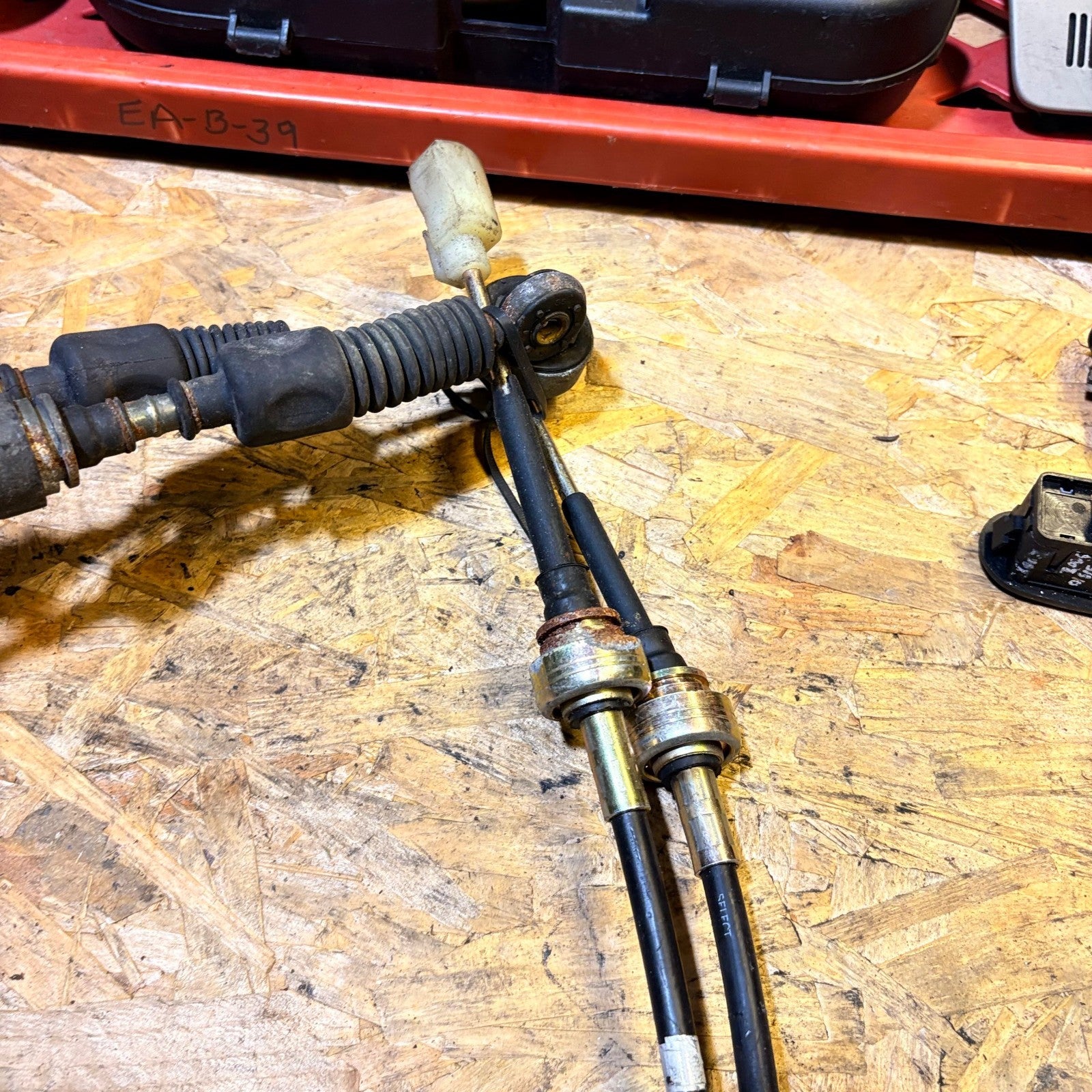Hyundai Coupe Tiburon GK 2002 Manual Gear Selector Shift Cable Set Pair