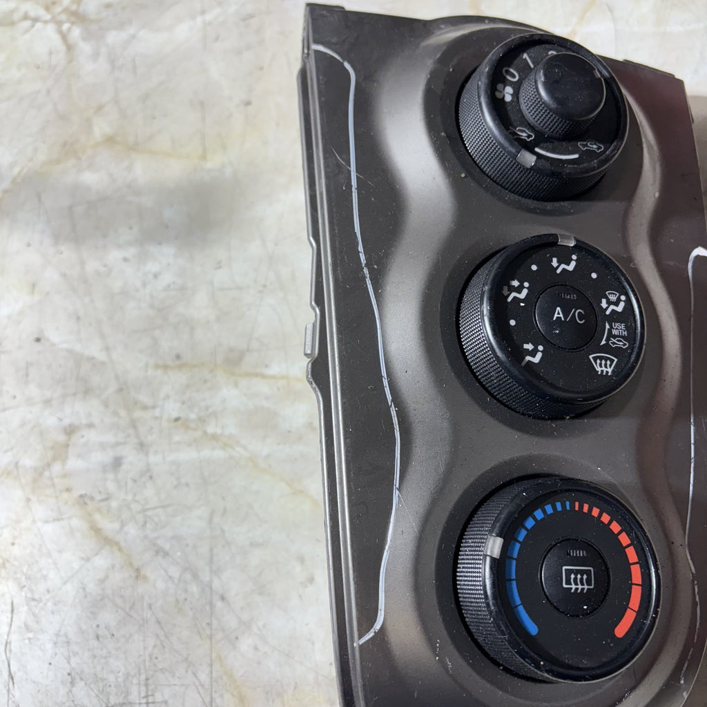 2010 TOYOTA YARIS 3DR CLIMATE CONTROLS WITH A/C 55406-0D190
