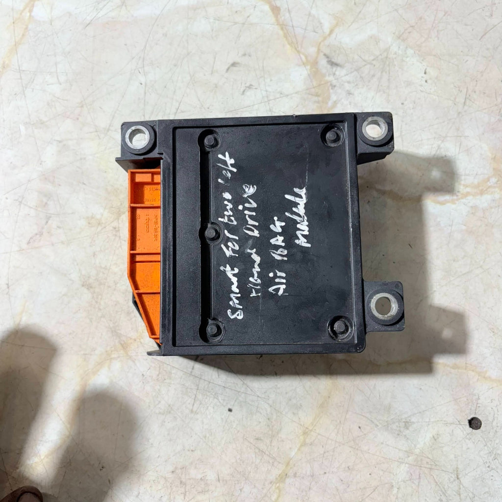 Smart Fortwo 450 MC01 airbag control unit airbag module 0001211V007