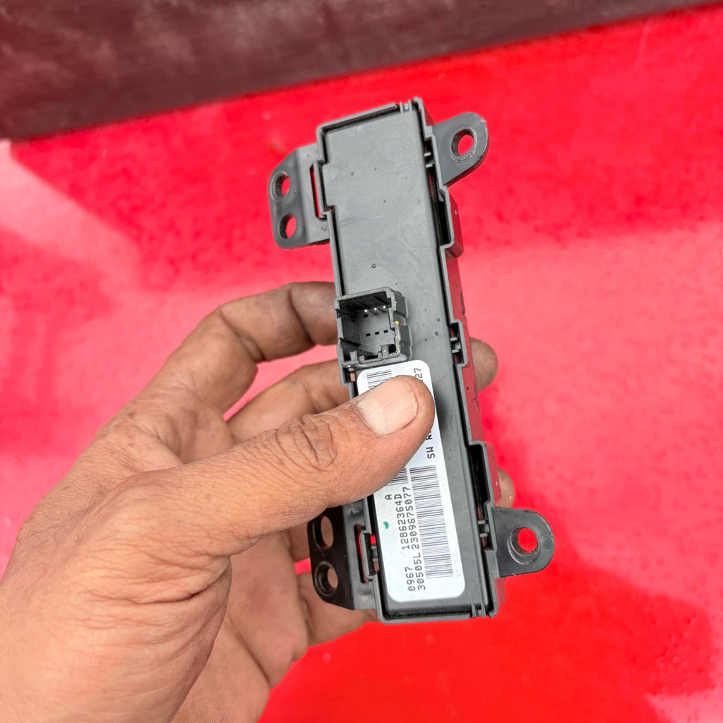 DODGE CALIBER INTERIOR HAZARD SWITCH BLACK P04602709AD 2008