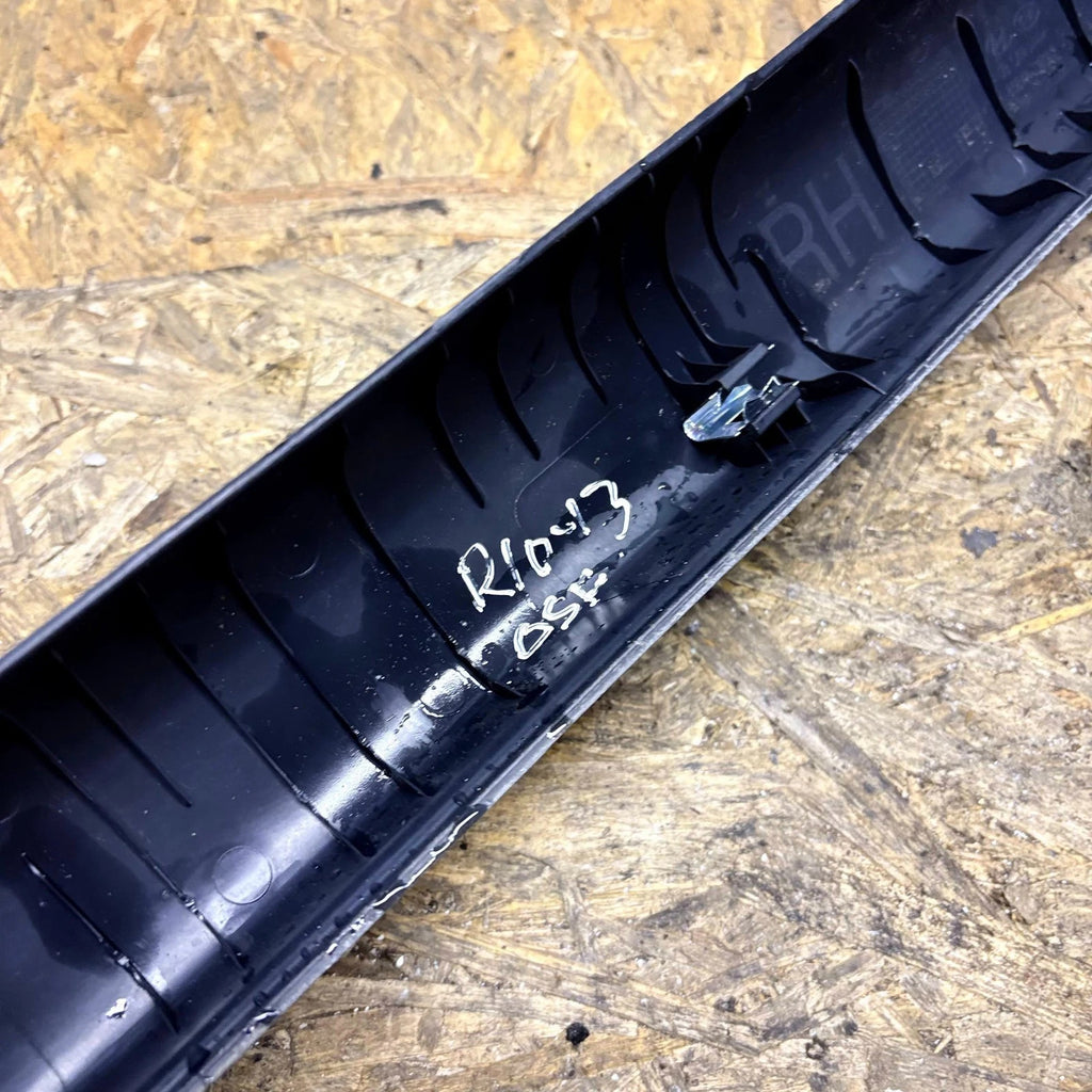 Kia Rio UB 2011-2017 Front Right Door Sill Scuff Plate Trim 85872-1W001