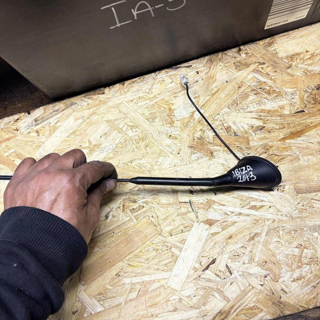 SEAT IBIZA 2002-2013 6L ROOF AERIAL ANTENNA