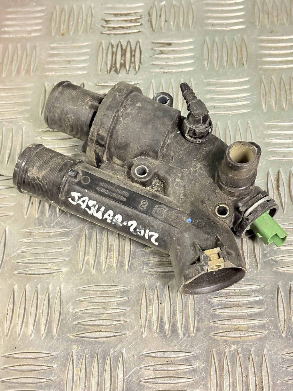 RANGE ROVER EVOQUE 2.2 DIESEL WATER FLANGE THERMOSTAT HOUSING 9657182080