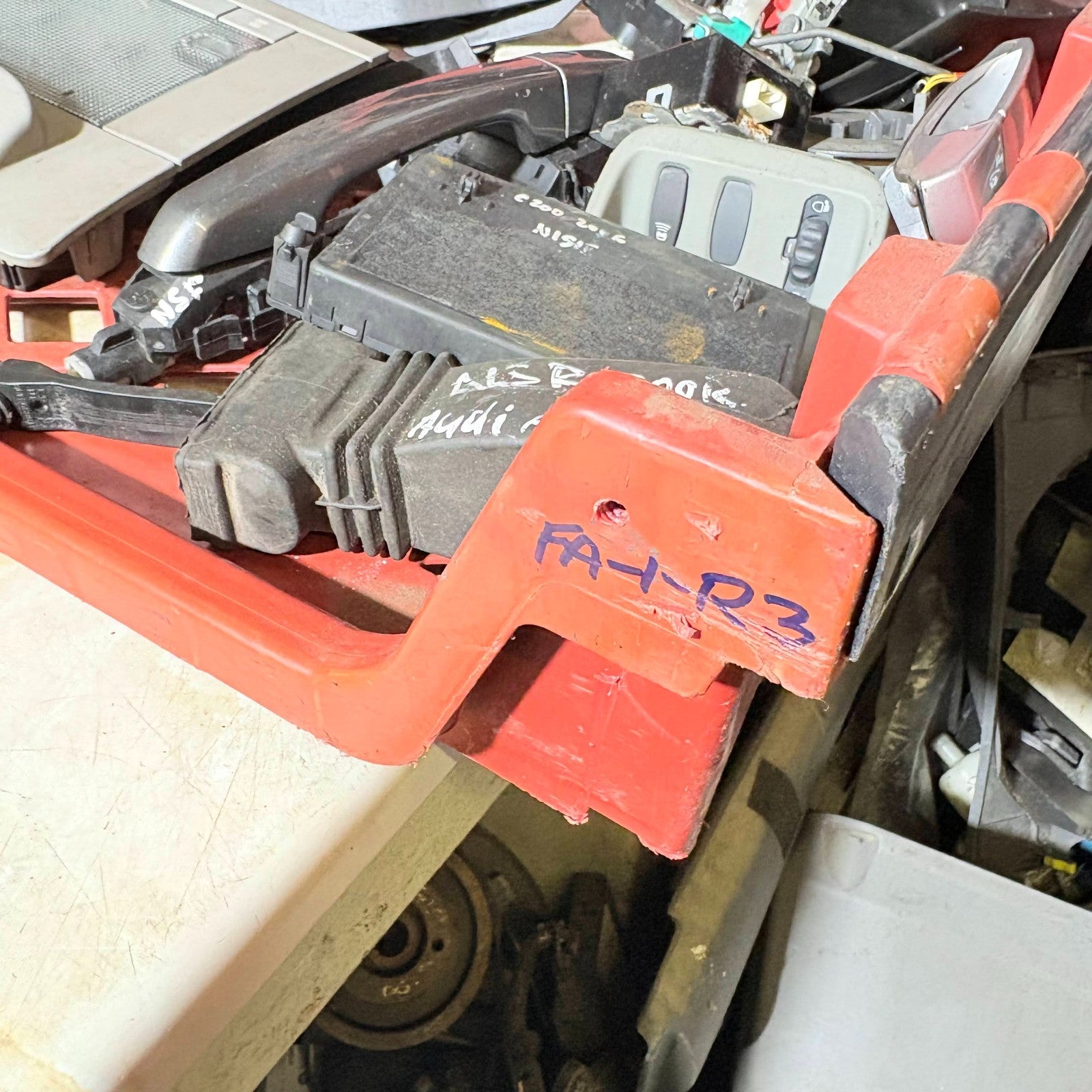 1997-2009 TOYOTA PRIUS DOOR CONTROL ECU 89741-47101