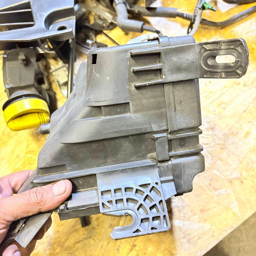 FORD FIESTA 2011 FUSE BOX