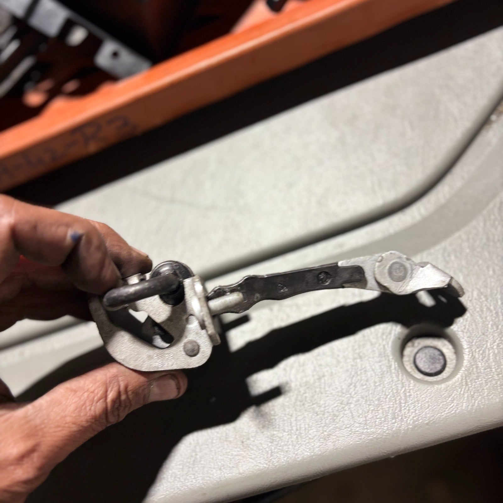 FIAT 500 REAR RIGHT SIDE DOOR CHECK STRAP 2007-2015