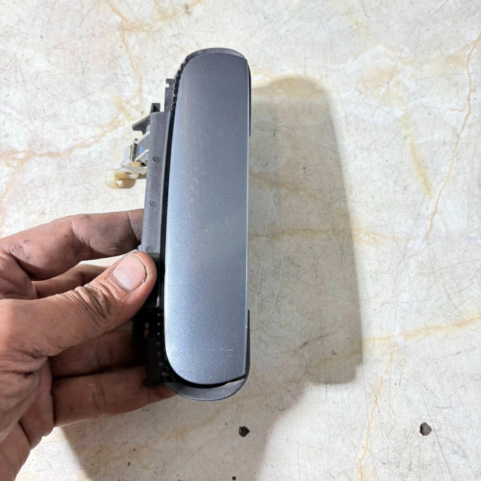 AUDI A3 2008 LEFT FRONT EXTERNAL DOOR HANDLE 4B0 839 885