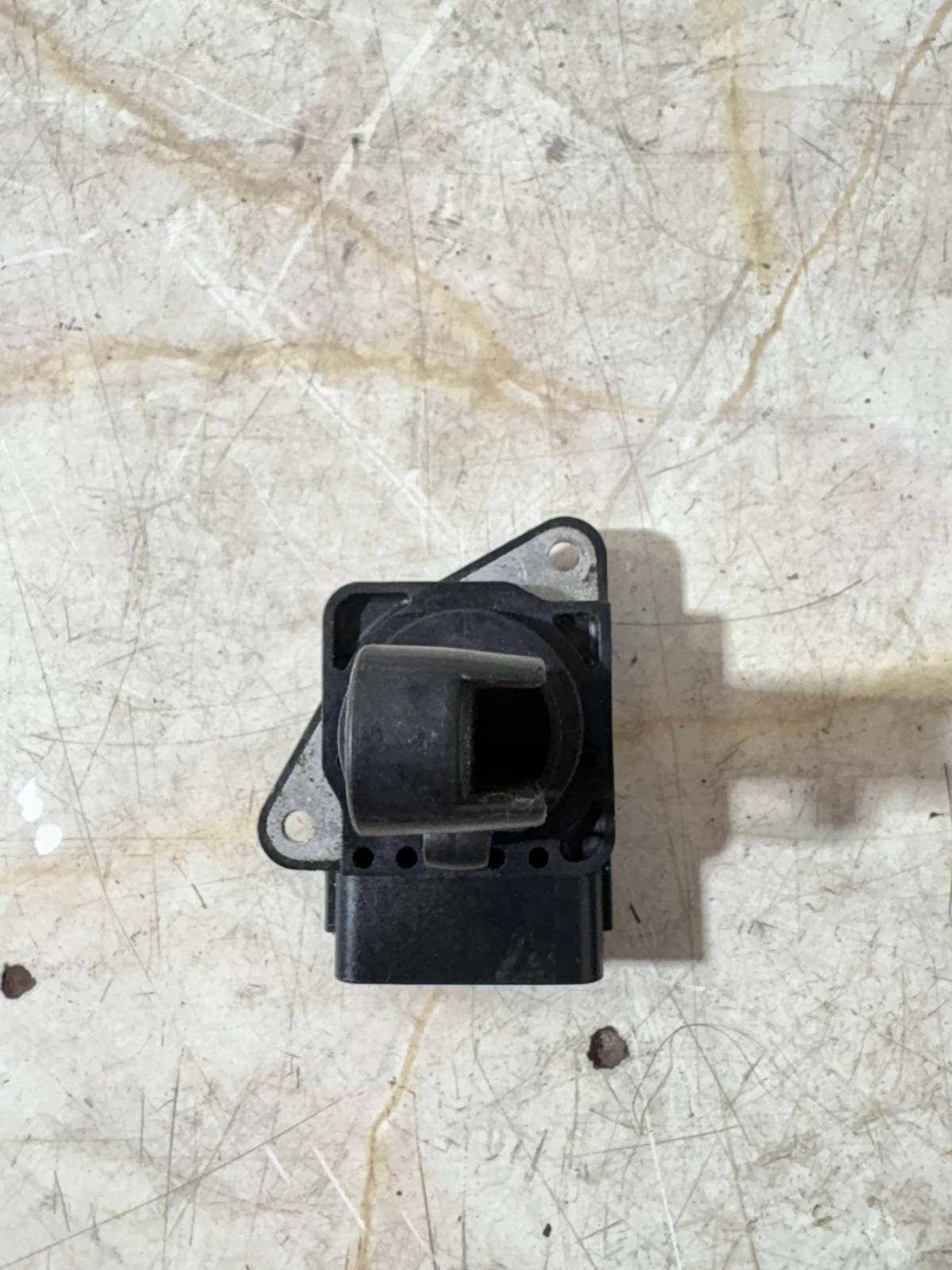 MAZDA 3 MAF MASS AIR FLOW METER ZL01 197400-2010 1974002010