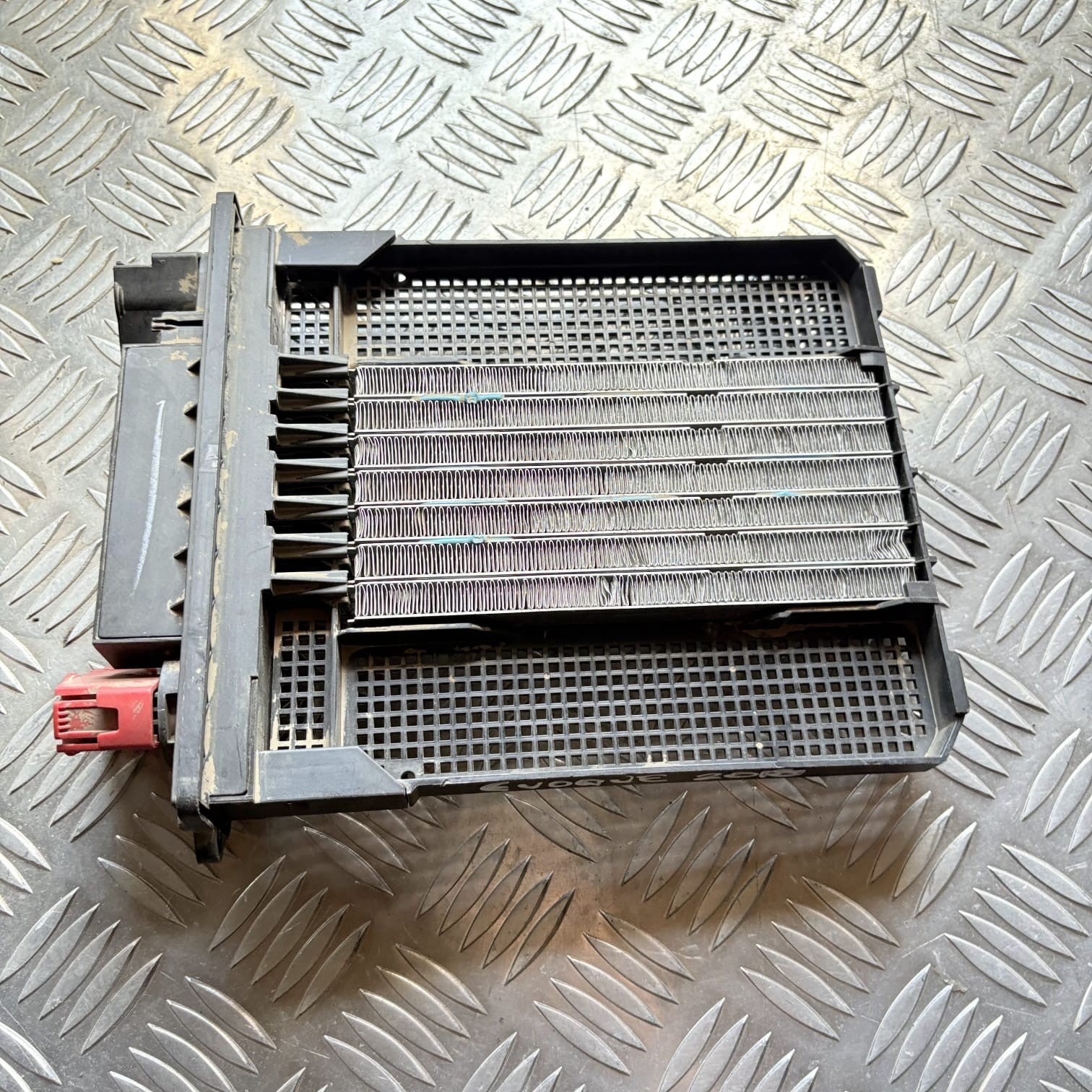 Range Rover Evoque L551 MK2 Electric Heater Matrix J9C3-18D612-AA 2018-2025
