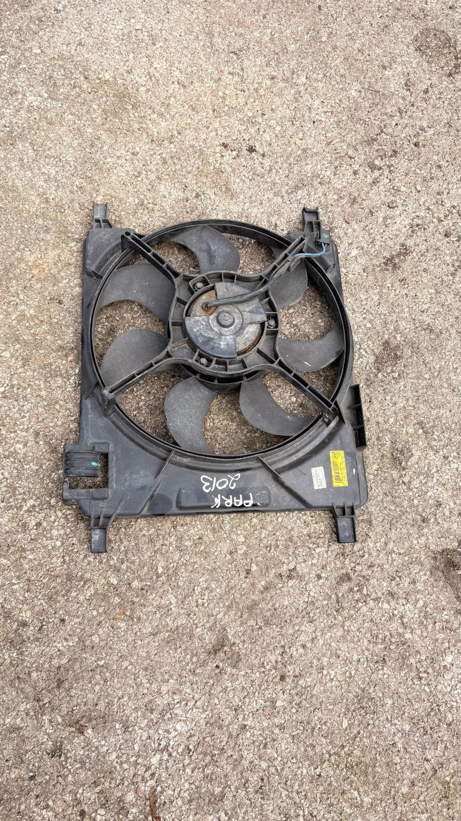 RADIATOR FAN COOLING FAN CHEVROLET SPARK A005381 2008-2015