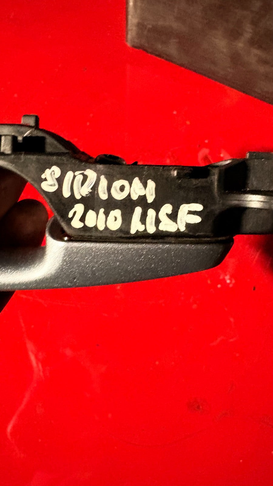 2010 DAIHATSU SIRION 5DR REAR PASSENGER SIDE LEFT EXTERIOR DOOR HANDLE