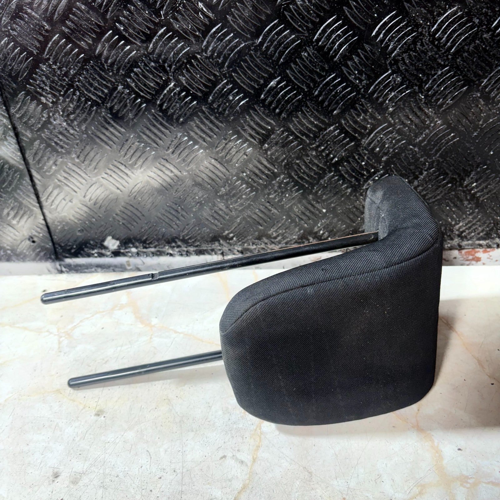 Toyota Yaris SR MK2 2006-2011 Rear Right Driver Side Offside Headrest Black