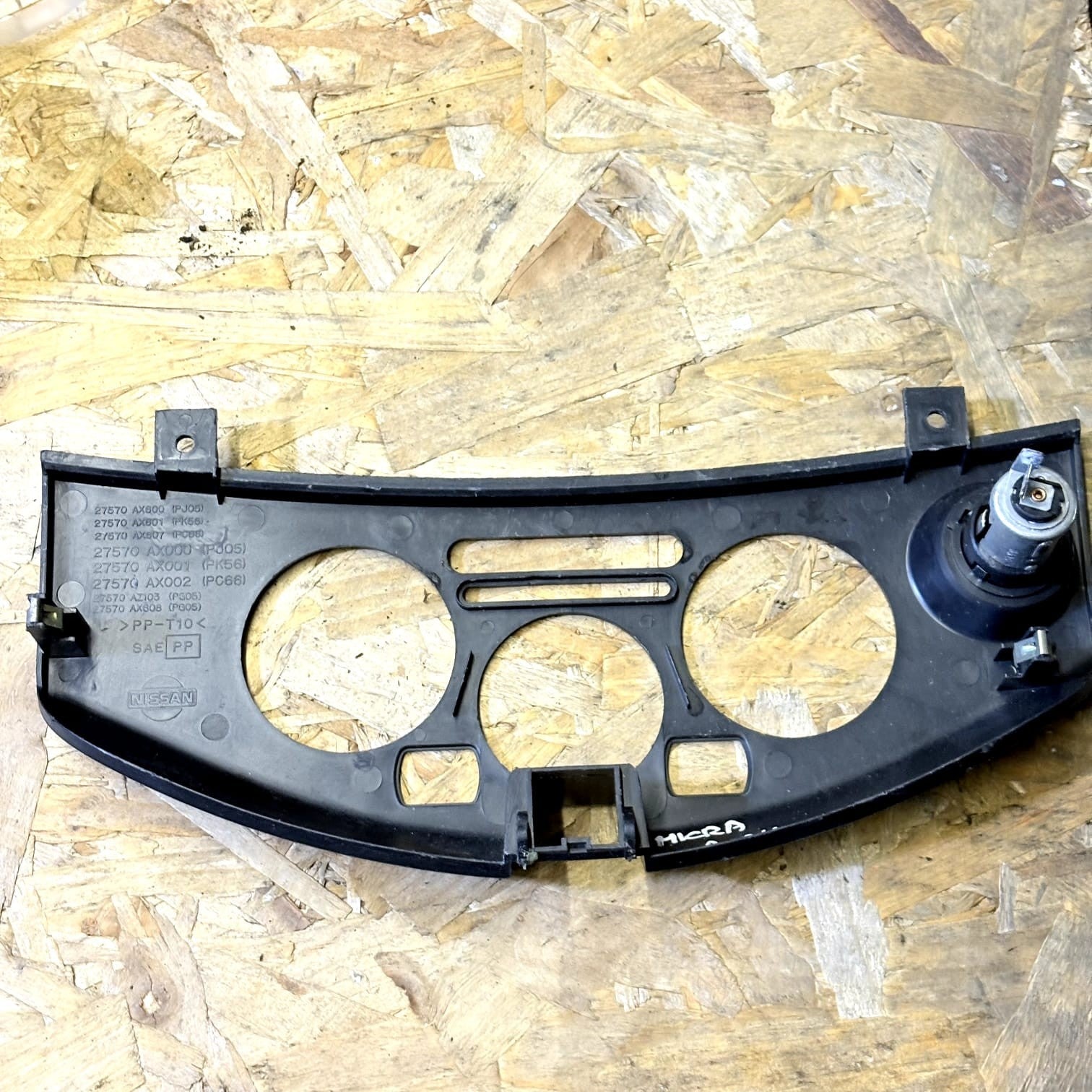 Nissan Micra 2004 K12 A/C Control Panel Trim Cover Surround 27570AX600
