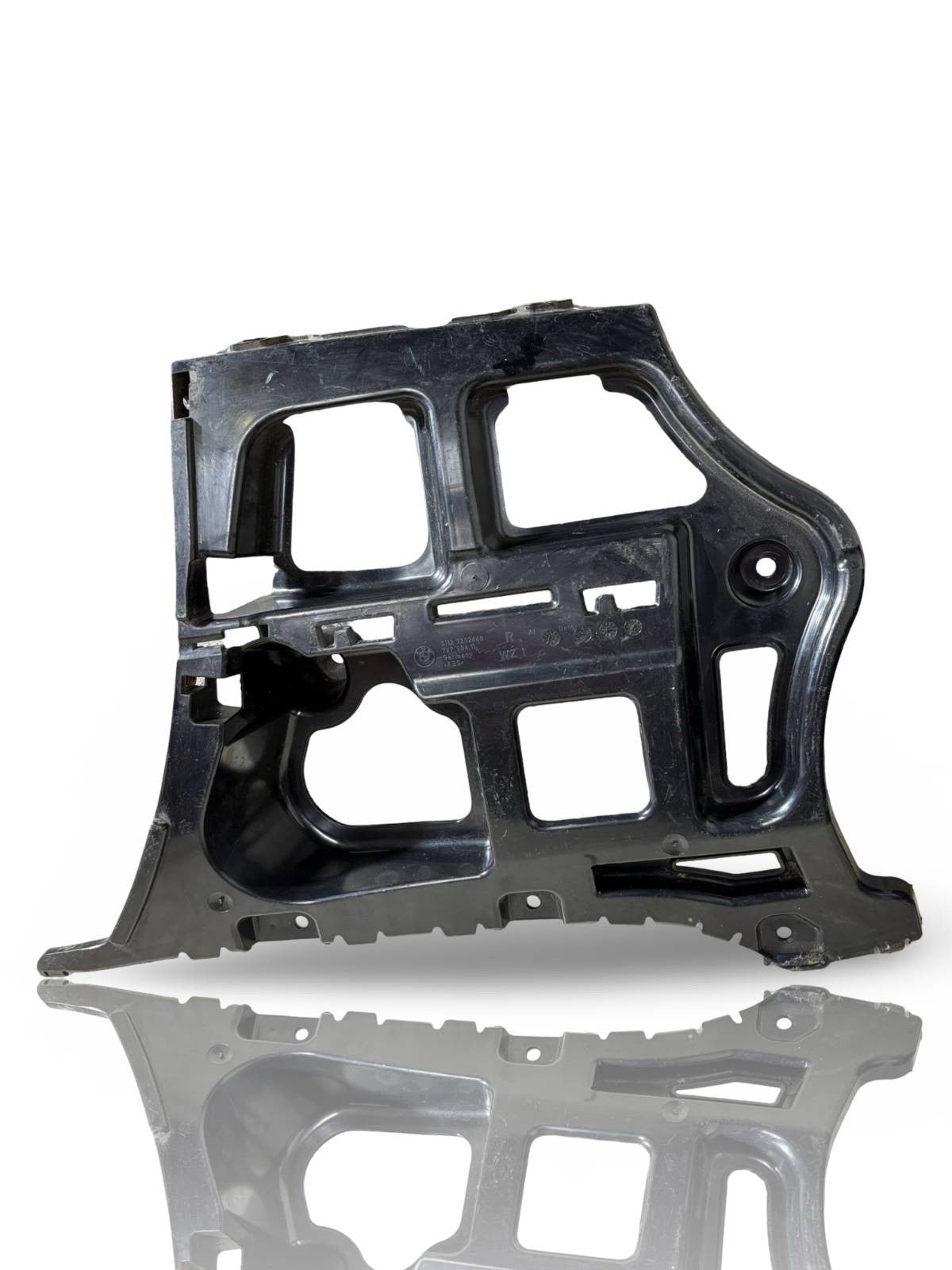 BMW 3 Series E90 LCI Saloon 2009-2011 RH Rear Bumper Bracket 7202668 51127202668