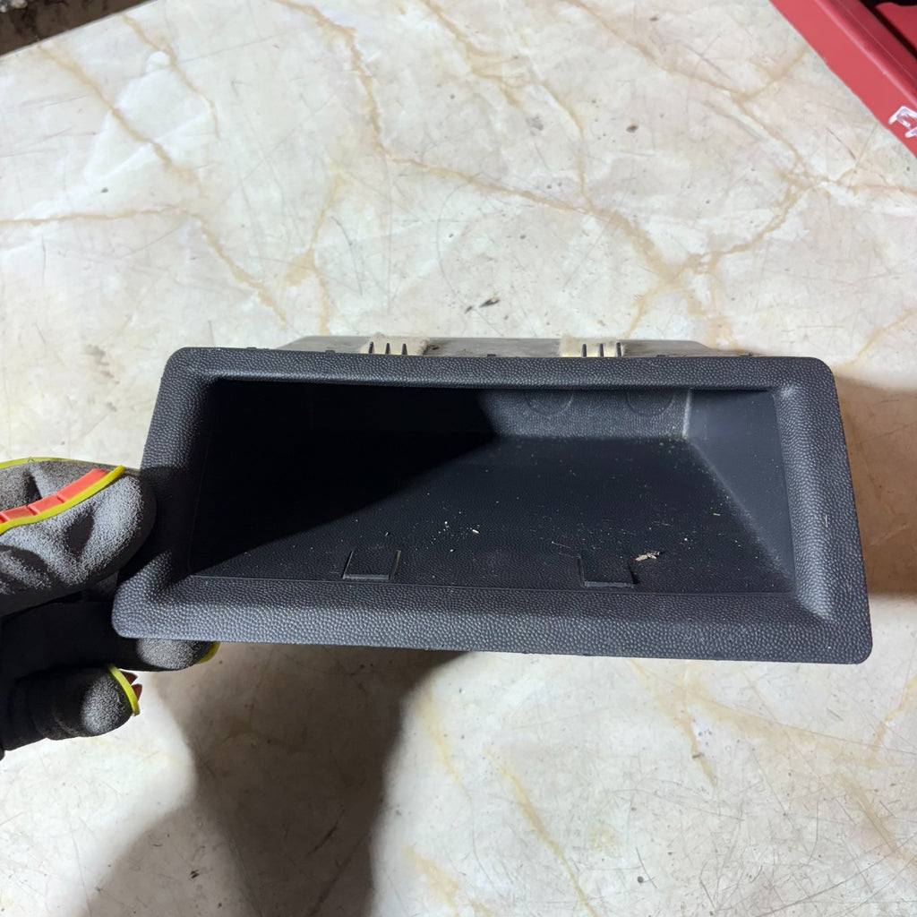 Vauxhall Tigra Centre Console Recess Storage Bin 2006