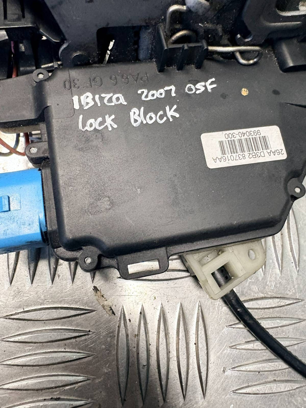 2006-2009 IBIZA 6L2 Door Solenoid SEAT Hatchback Right Front Door Lock Block