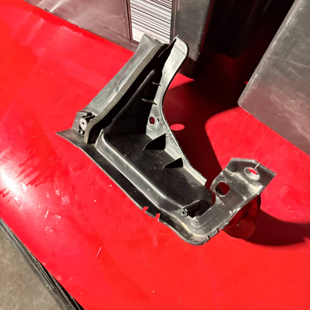 Renault Captur 2013-2019 Left Side Front Closure Cowl 668638829R