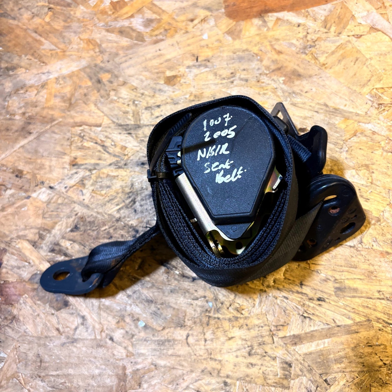 Peugeot 1007Mk1 2004-2009 Left Nearside Rear Seat Belt 0403069